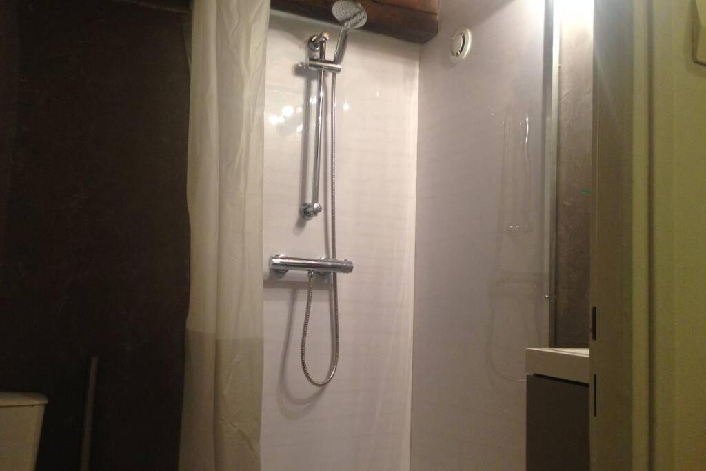 Studio Lyon 1Er Экстерьер фото